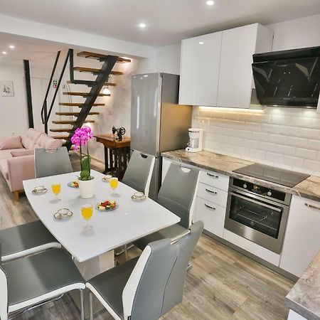 Luxury Apartment Lioness สปลิท ภายนอก รูปภาพ