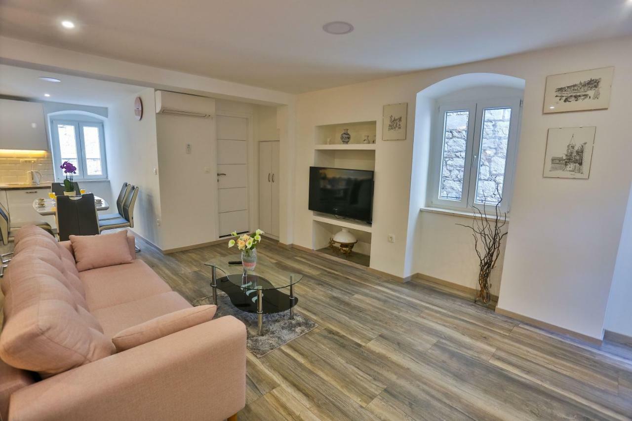Luxury Apartment Lioness สปลิท ภายนอก รูปภาพ