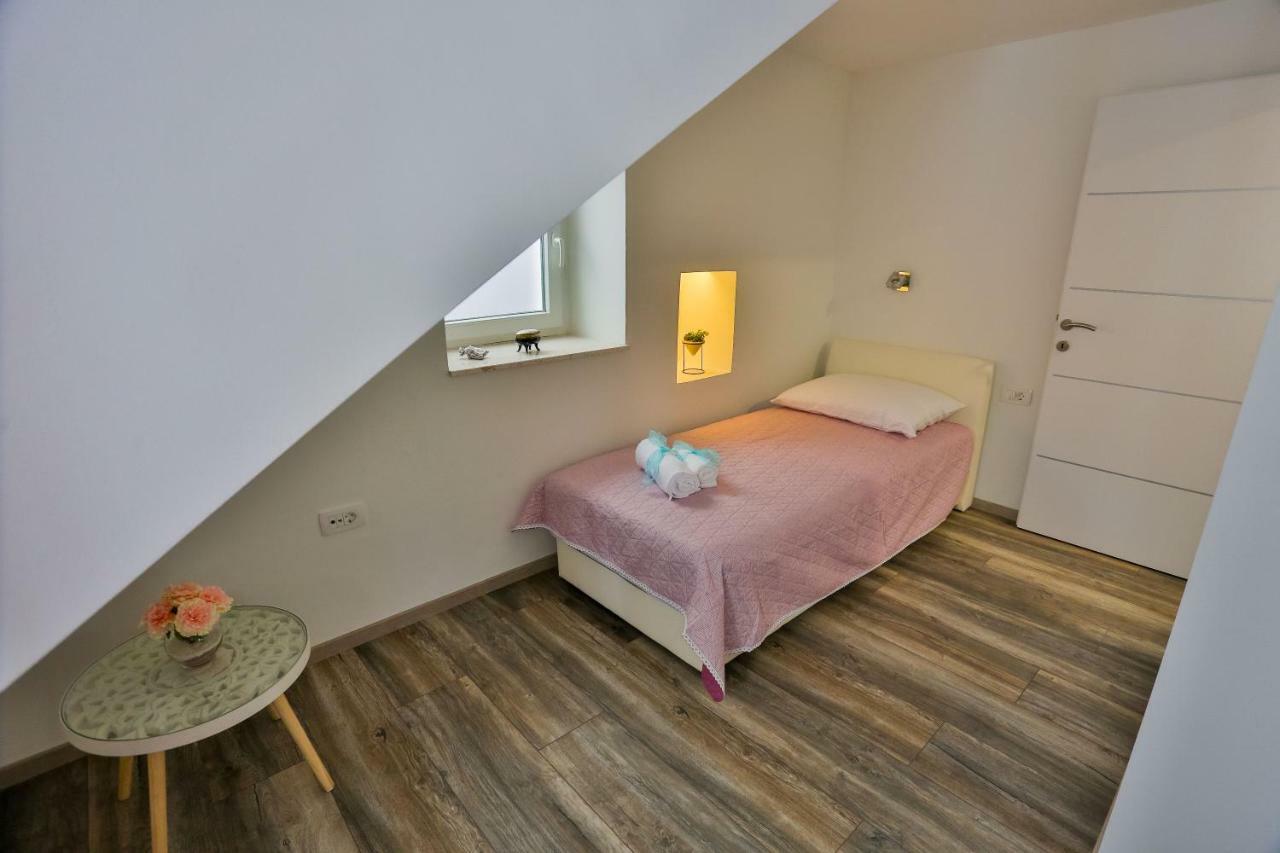 Luxury Apartment Lioness สปลิท ภายนอก รูปภาพ