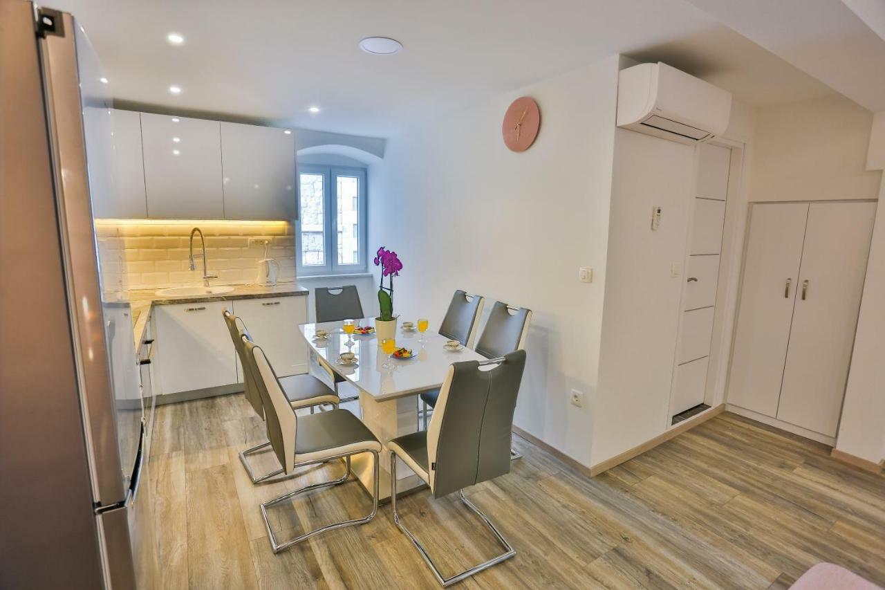 Luxury Apartment Lioness สปลิท ภายนอก รูปภาพ